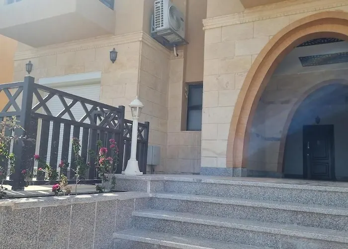 Golf Heights - Amazing Brand New Apartment