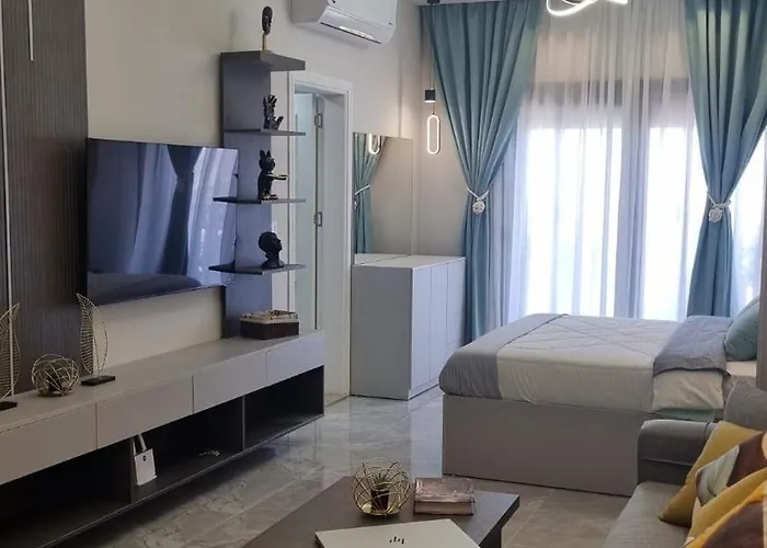 Apartment Golf Heights - Amazing Brand New