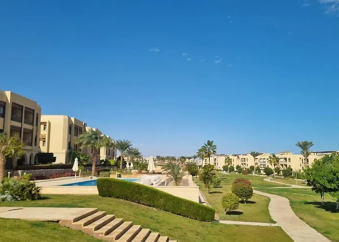 Apartment Golf Heights - Amazing Brand New