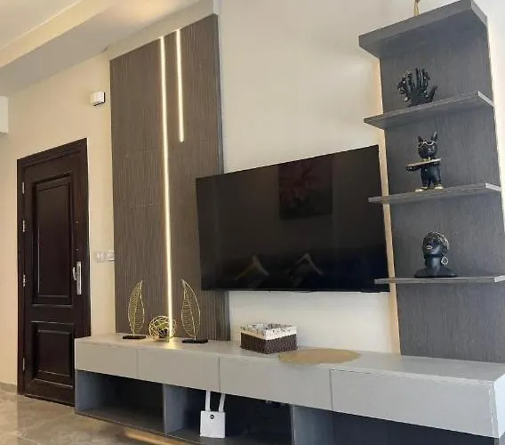Golf Heights - Amazing Brand New Apartment